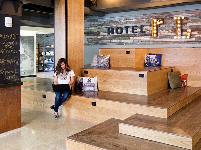 Hotel RL Baltimore Lobby