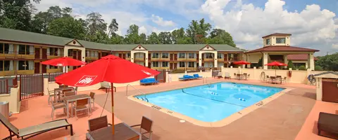 Americas Best Value Inn Pilot Mountain